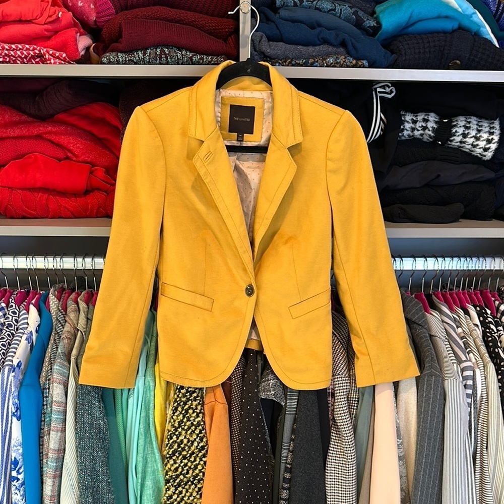 The Limited mustard one button closure 2 pocket slit back knit blazer size XS